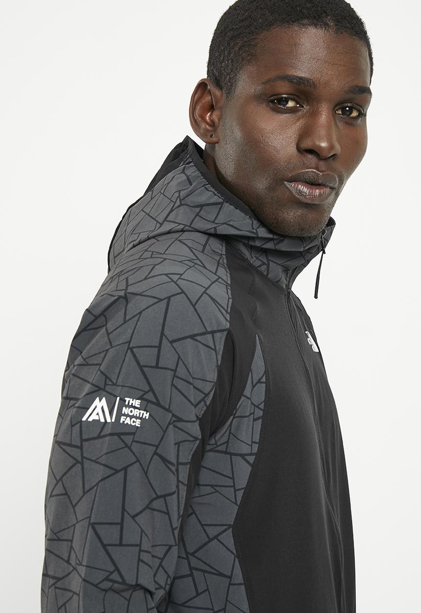 The North Face - M MA LAB WIND FULL ZIP - EU - E1TNF Black TNF Tangram Print-TNF Black 