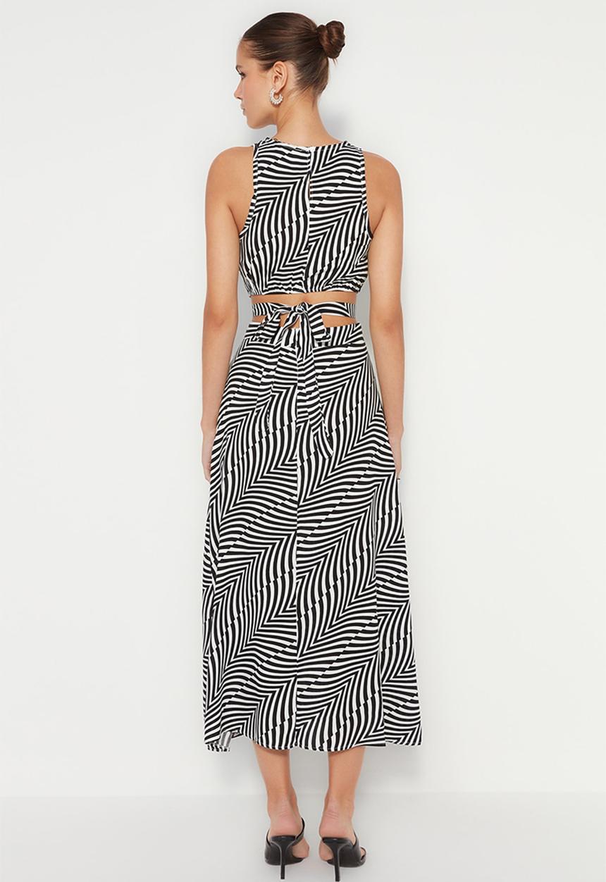 Trendyol - Midi slit skirt - black