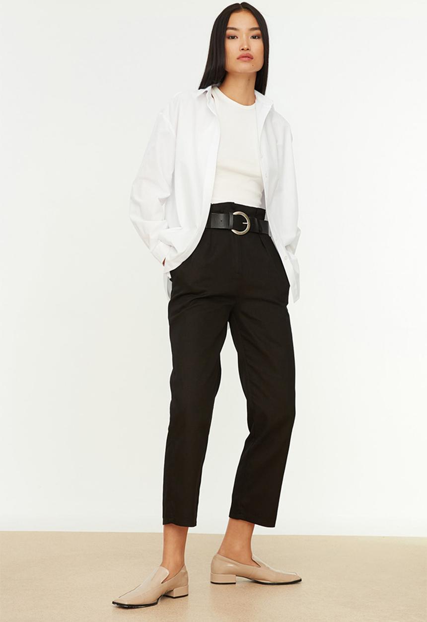 Trendyol - Belted carrot pants - black