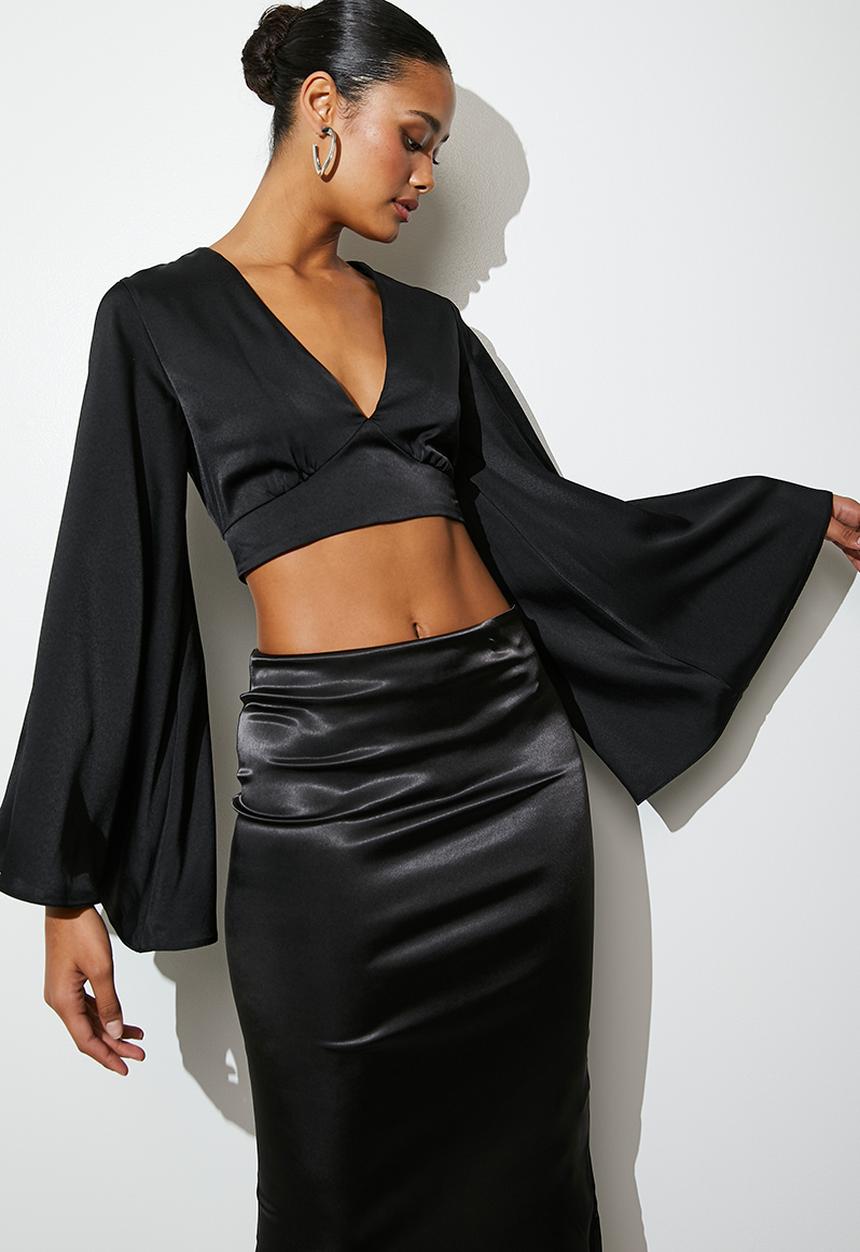 VELVET - Laceup v-neck shell - black