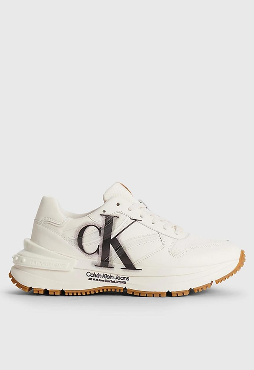 Calvin Klein - Chunky runner over brand 
