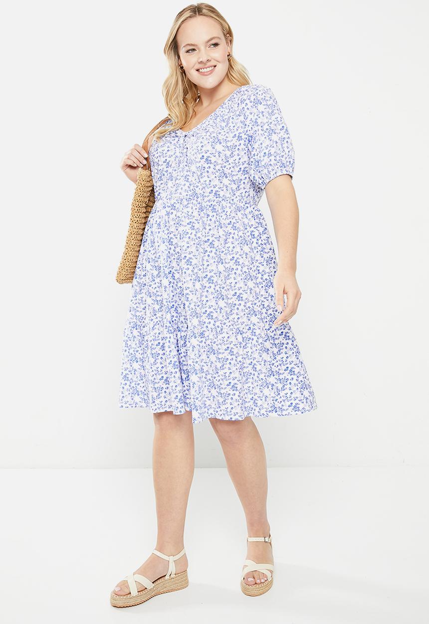 Trendyol - Plus floral balloon sleeve dress - blue