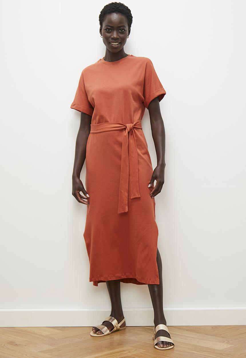 edit - Knit dress with belt - mango