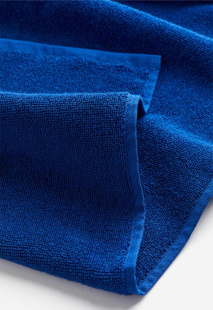 H&M - Cotton terry bath towel - blue