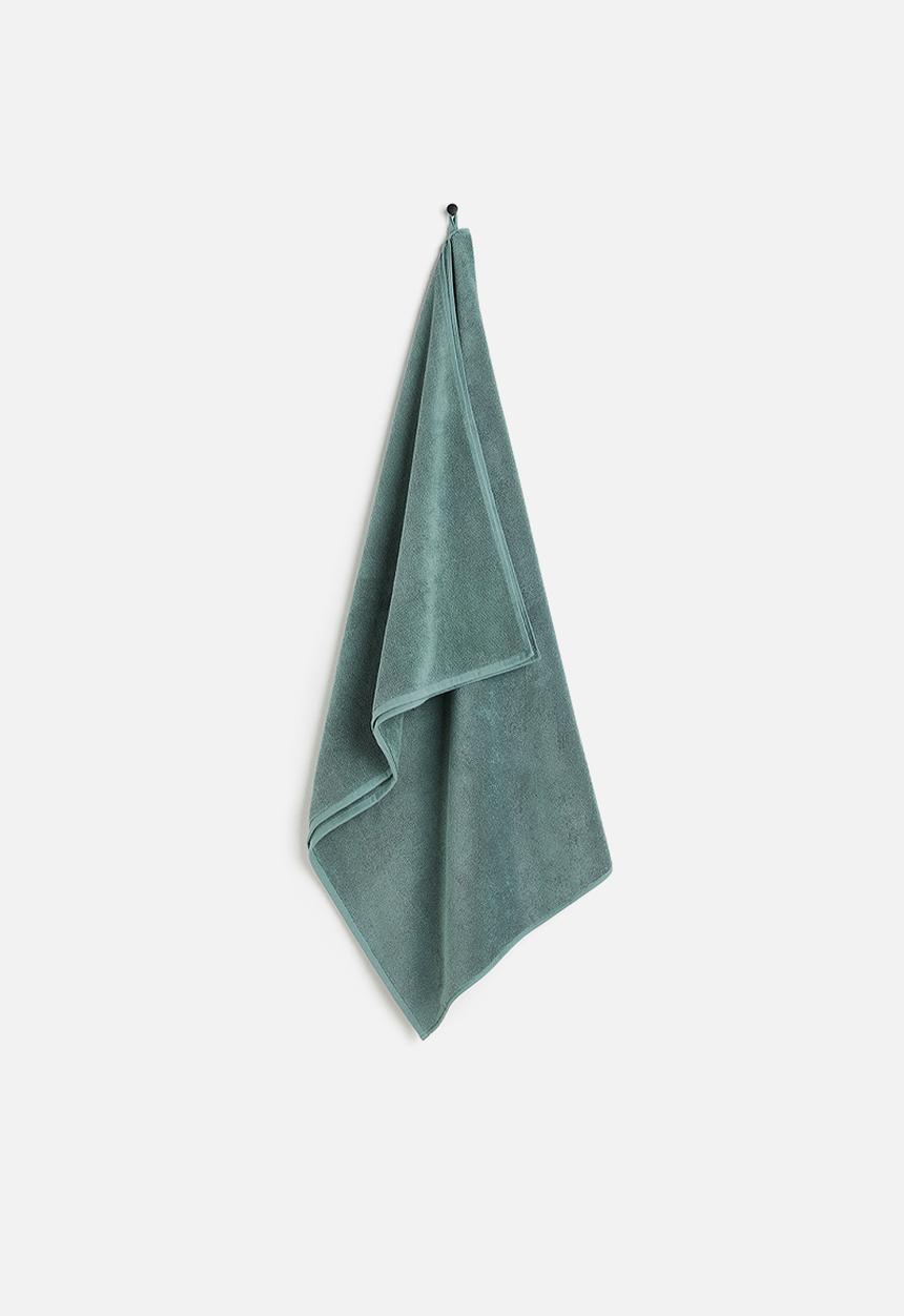 H&M - Cotton terry bath sheet - dark sage green 