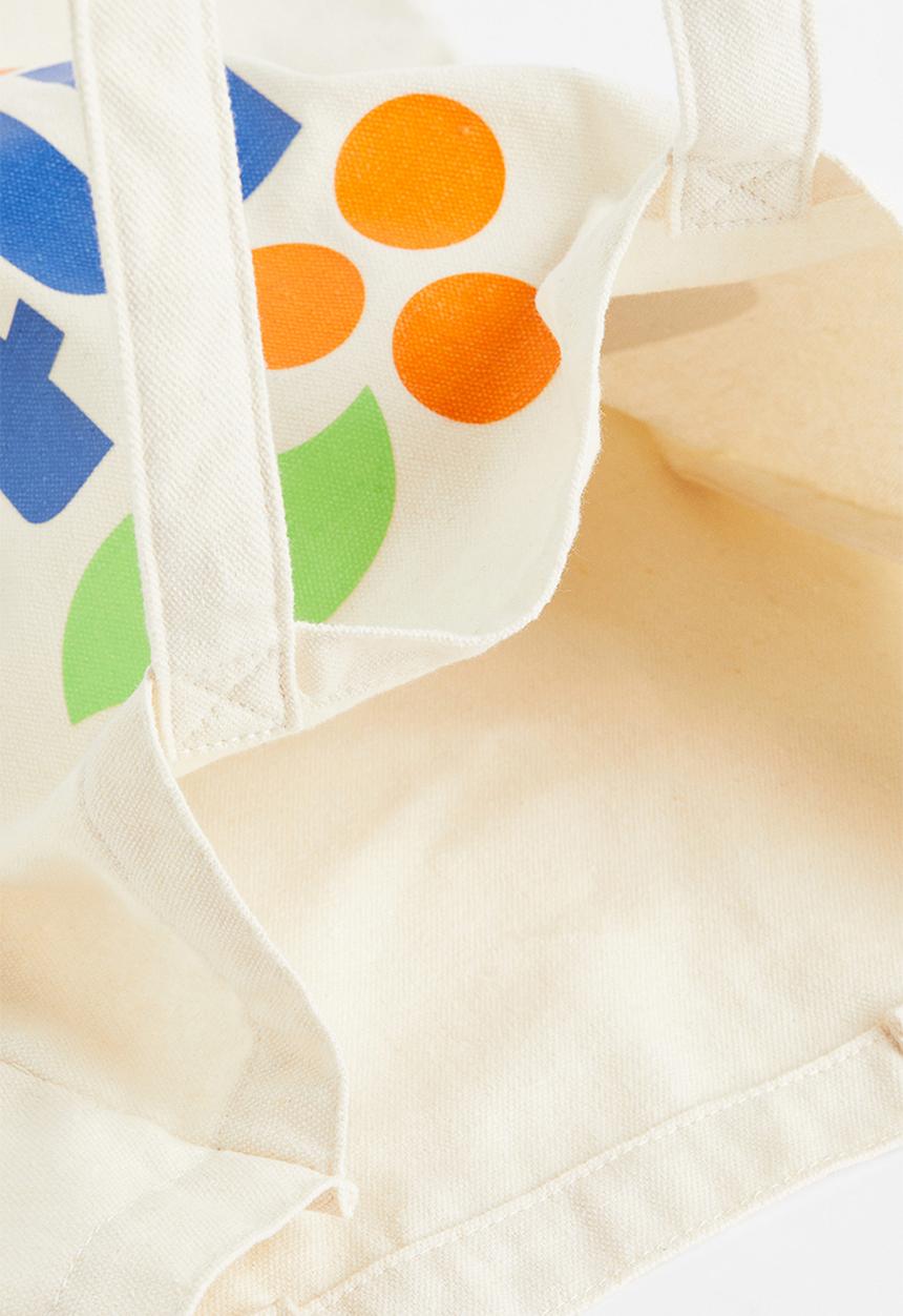 H&M - Printed canvas shopper - cream/fanta 