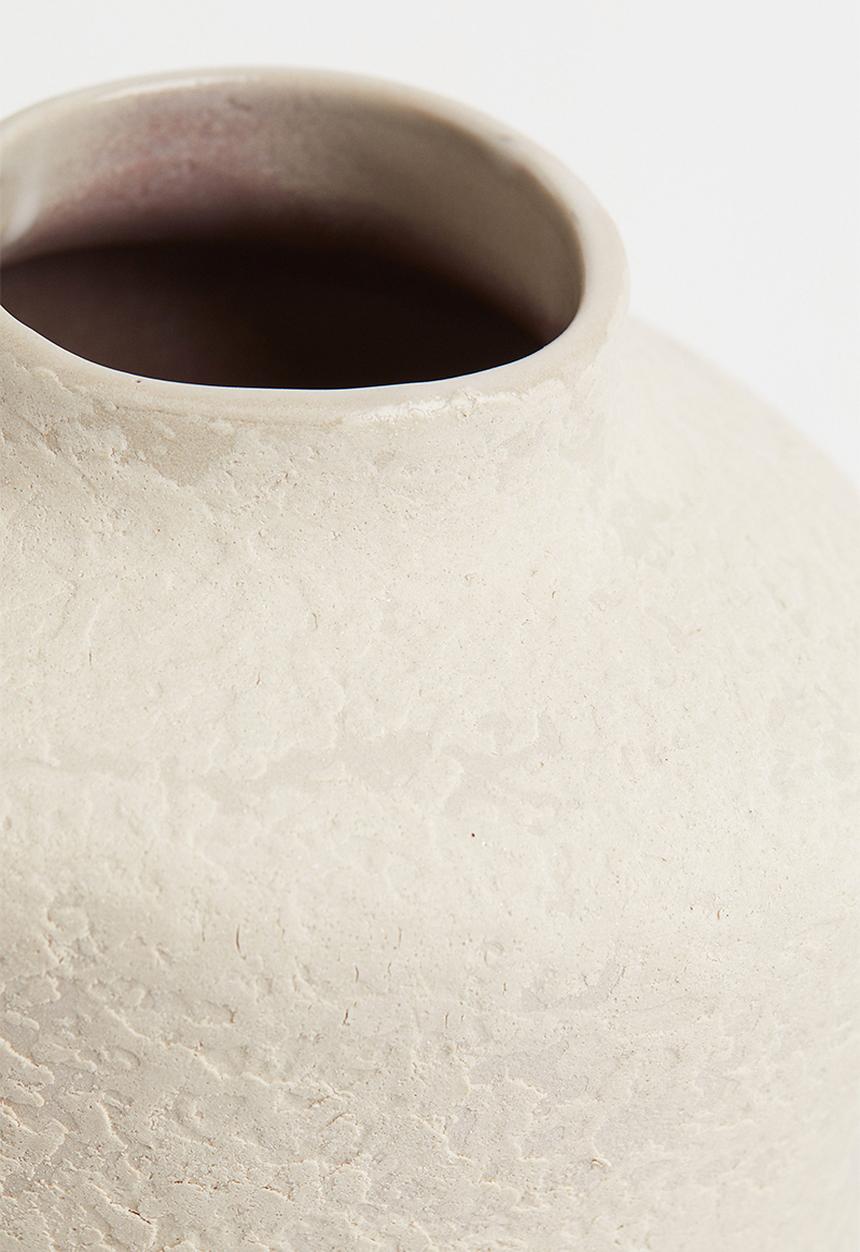 H&M - Tall terracotta vase - light beige 