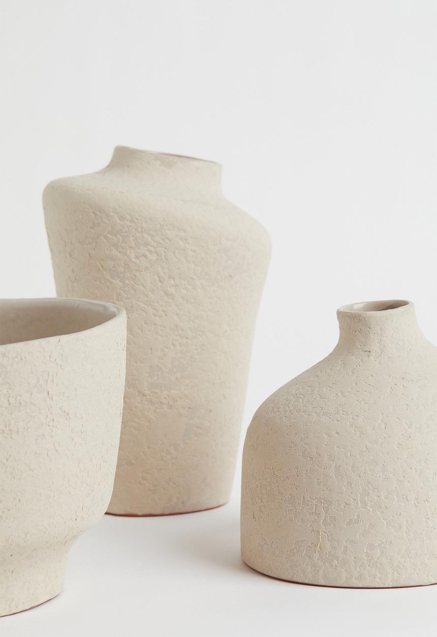H&M - Small terracotta vase - light beige
