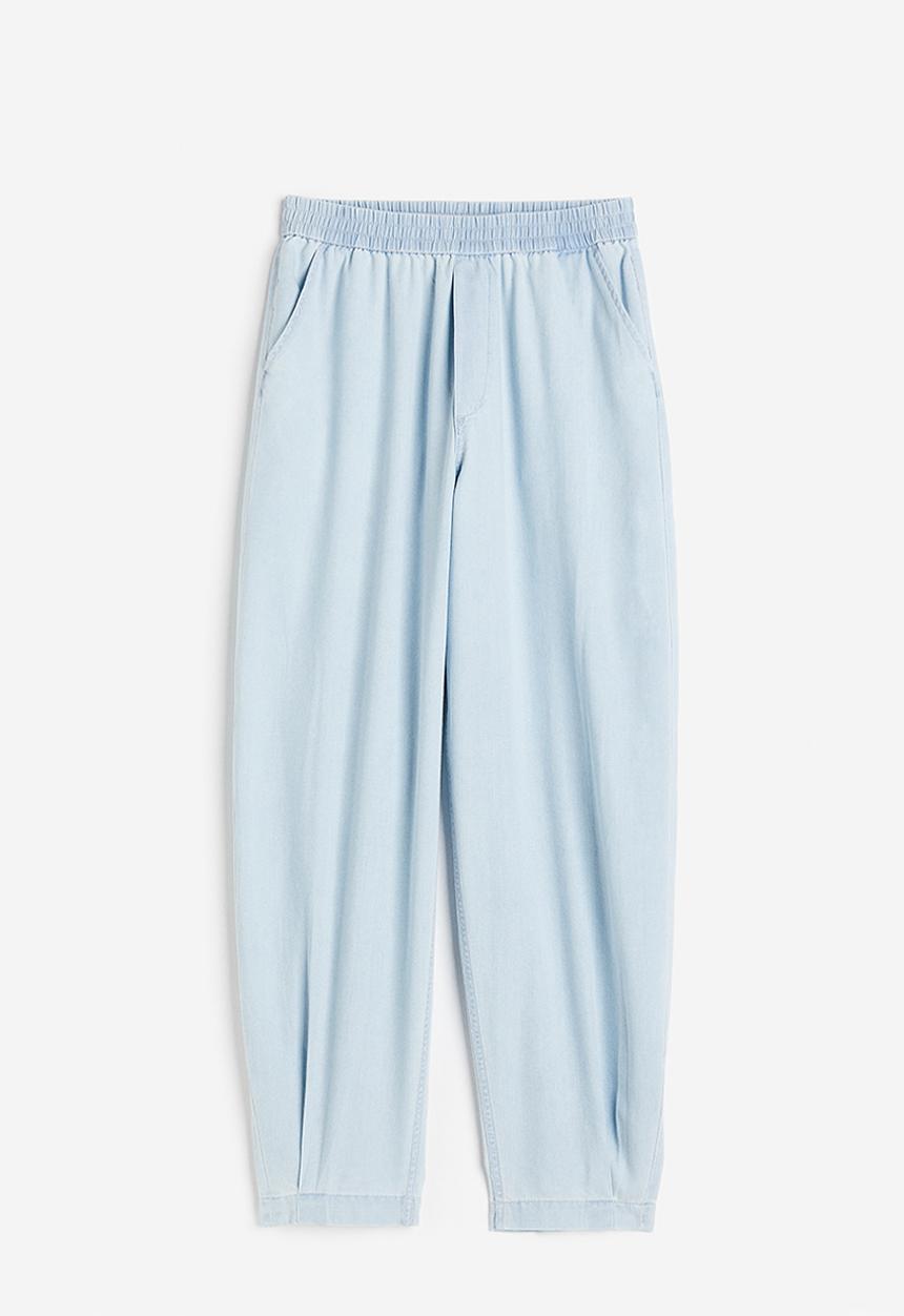 H&M - High-waisted woven joggers - light denim blue 