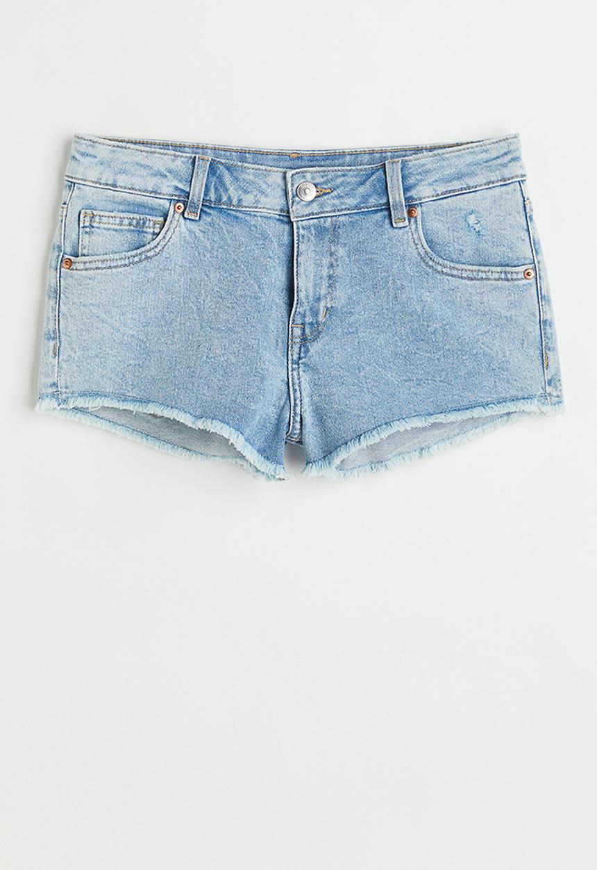 H&M - Low waist denim shorts - light denim blue