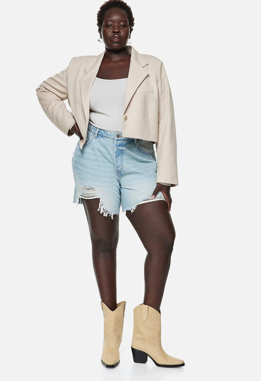 H&M - Curvy fit bermuda straight high denim shorts - light blue denim 