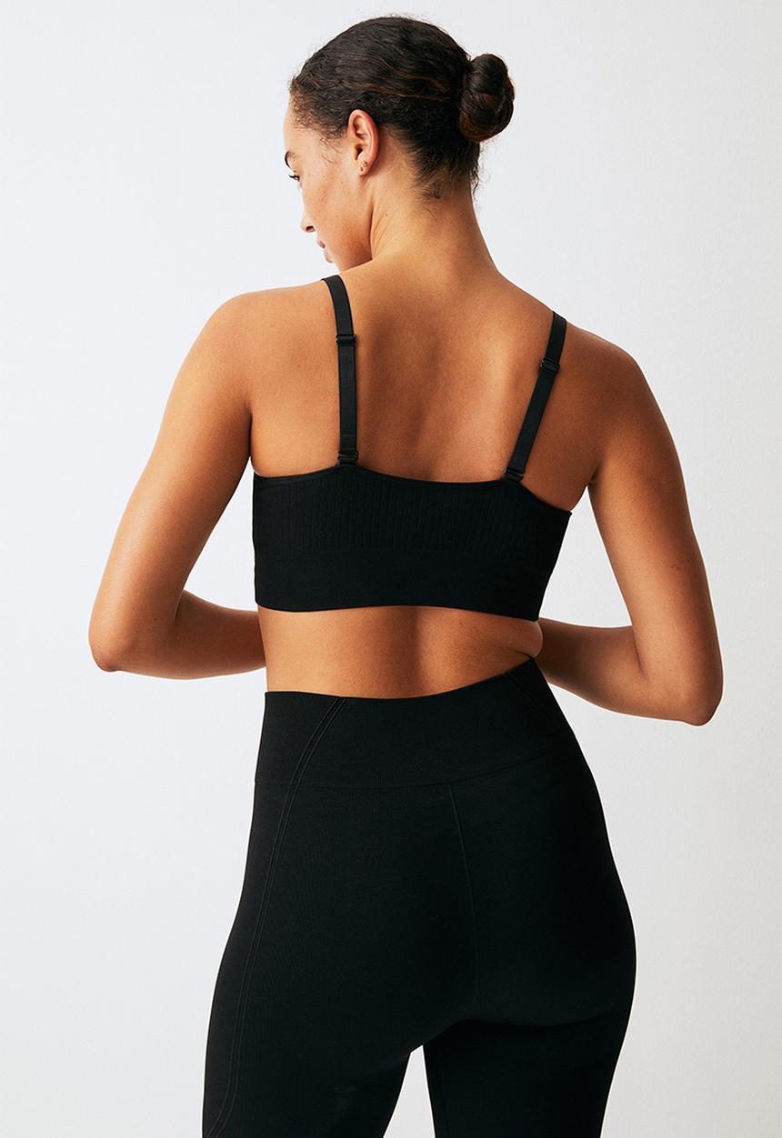 H&M - Drymove™ medium support sports bra - black