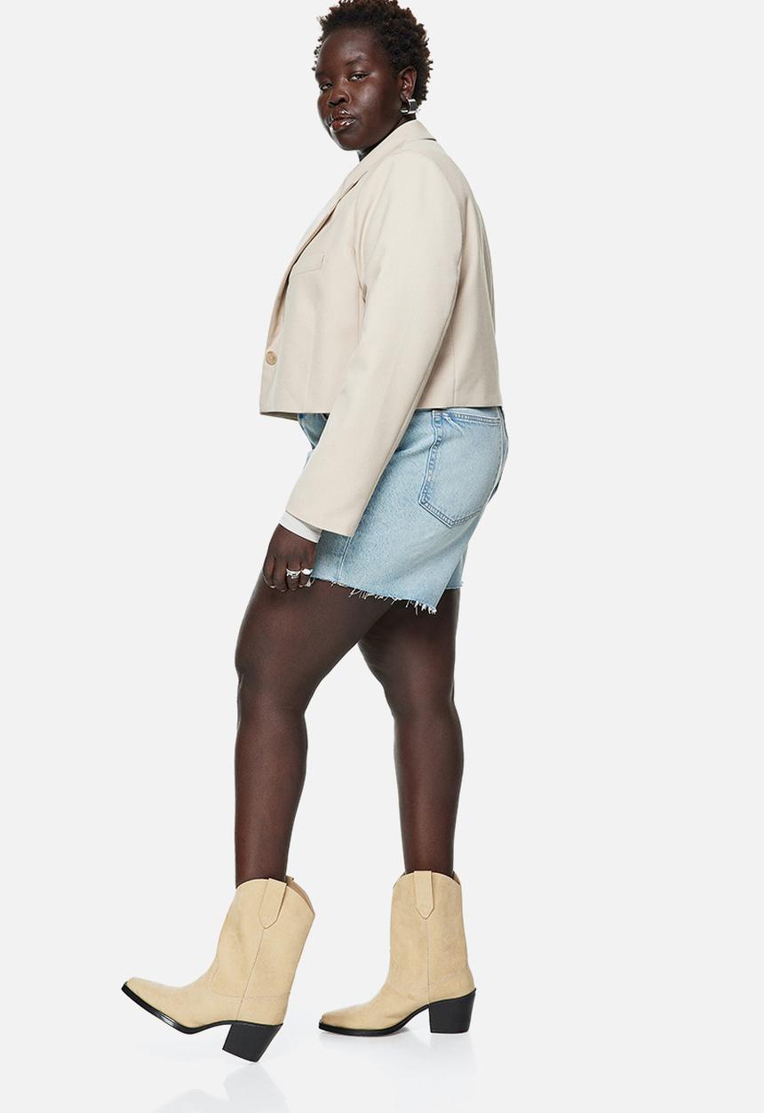 H&M - Curvy fit bermuda straight high denim shorts - light blue denim 