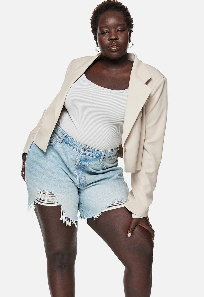 H&M - Curvy fit bermuda straight high denim shorts - light blue denim 