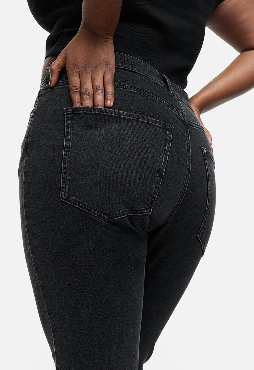 H&M - Curvy fit bootcut high jeans - black