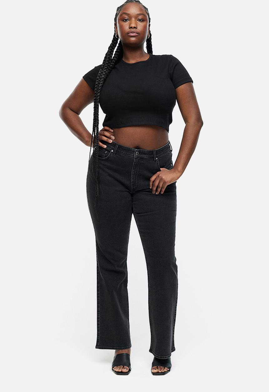 H&M - Curvy fit bootcut high jeans - black