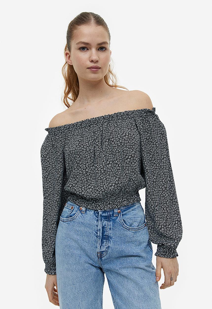 H&M - Off-the-shoulder blouse - black / small flowers