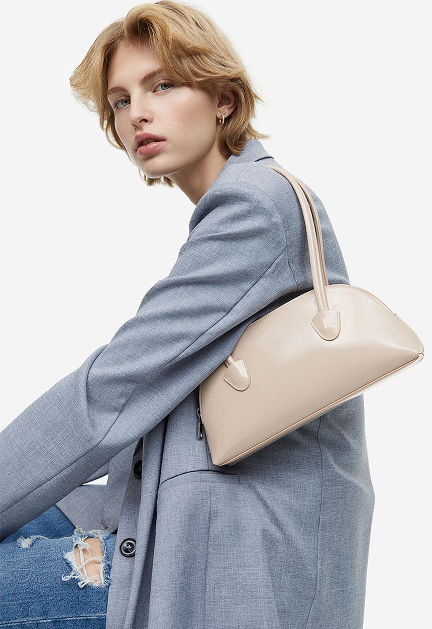 H&M - Small shoulder bag - light beige 