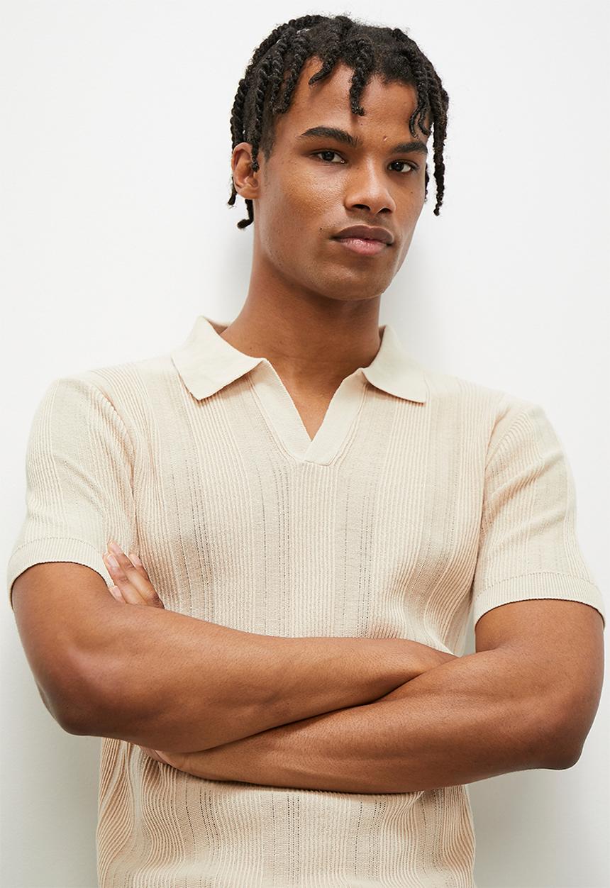 STYLE REPUBLIC - Crochet knit notch neck golfer - stone