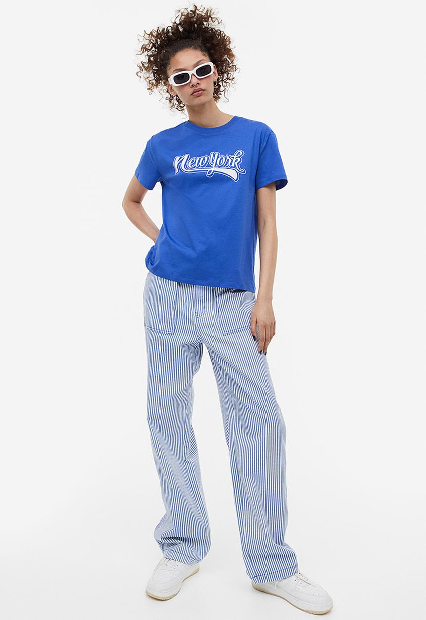 H&M - T-shirt - bright blue/new york 
