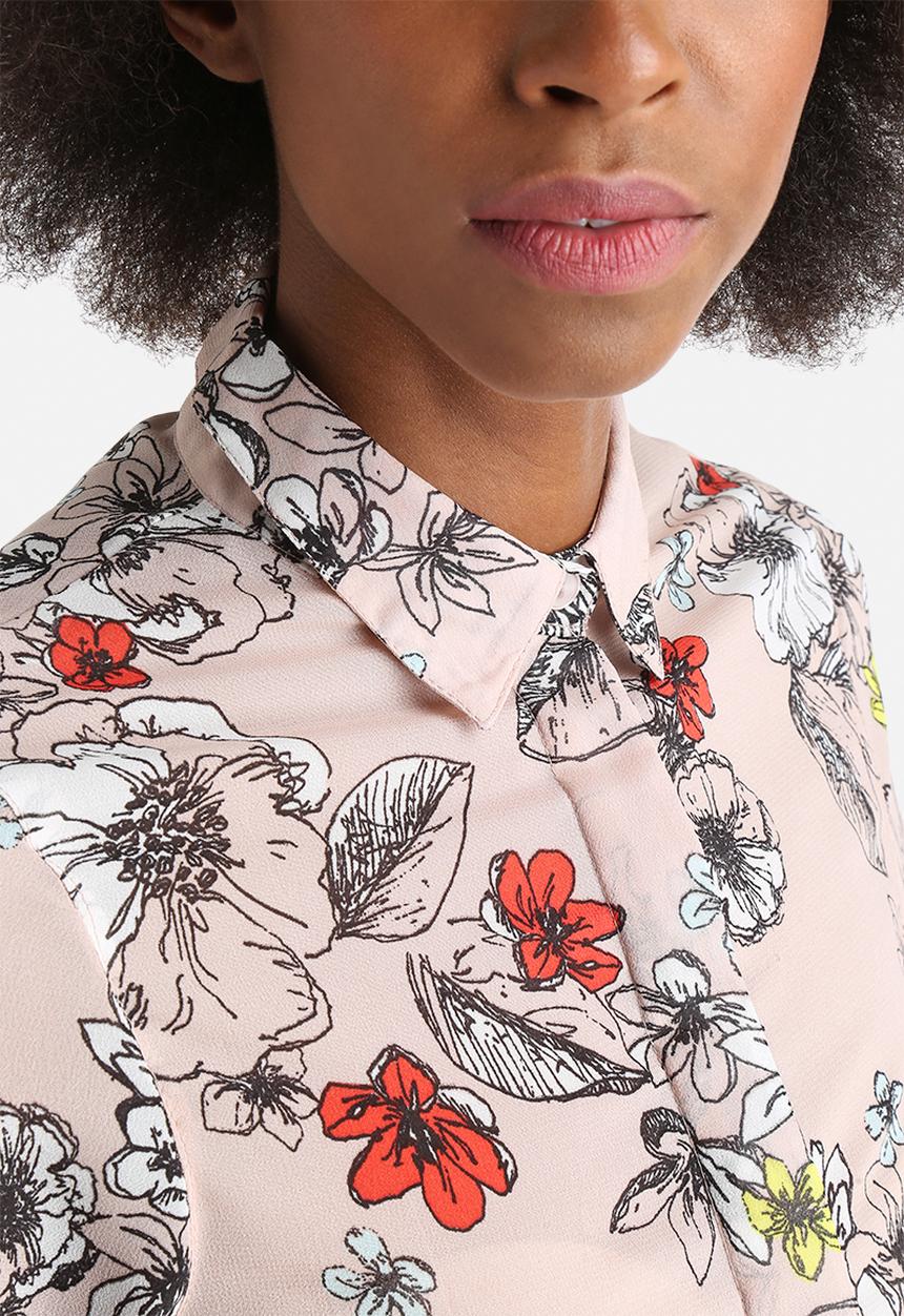 Influence. - Handkerchief Hem Floral Shirt 