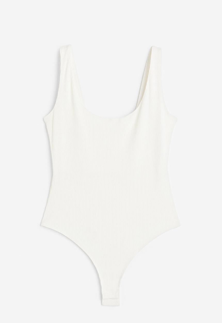 H&M - Textured body - white