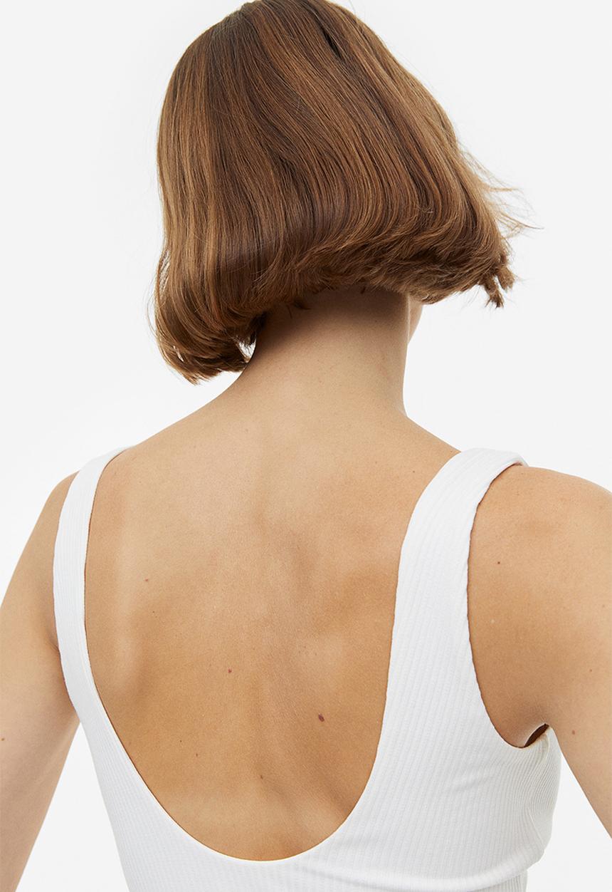 H&M - Textured body - white