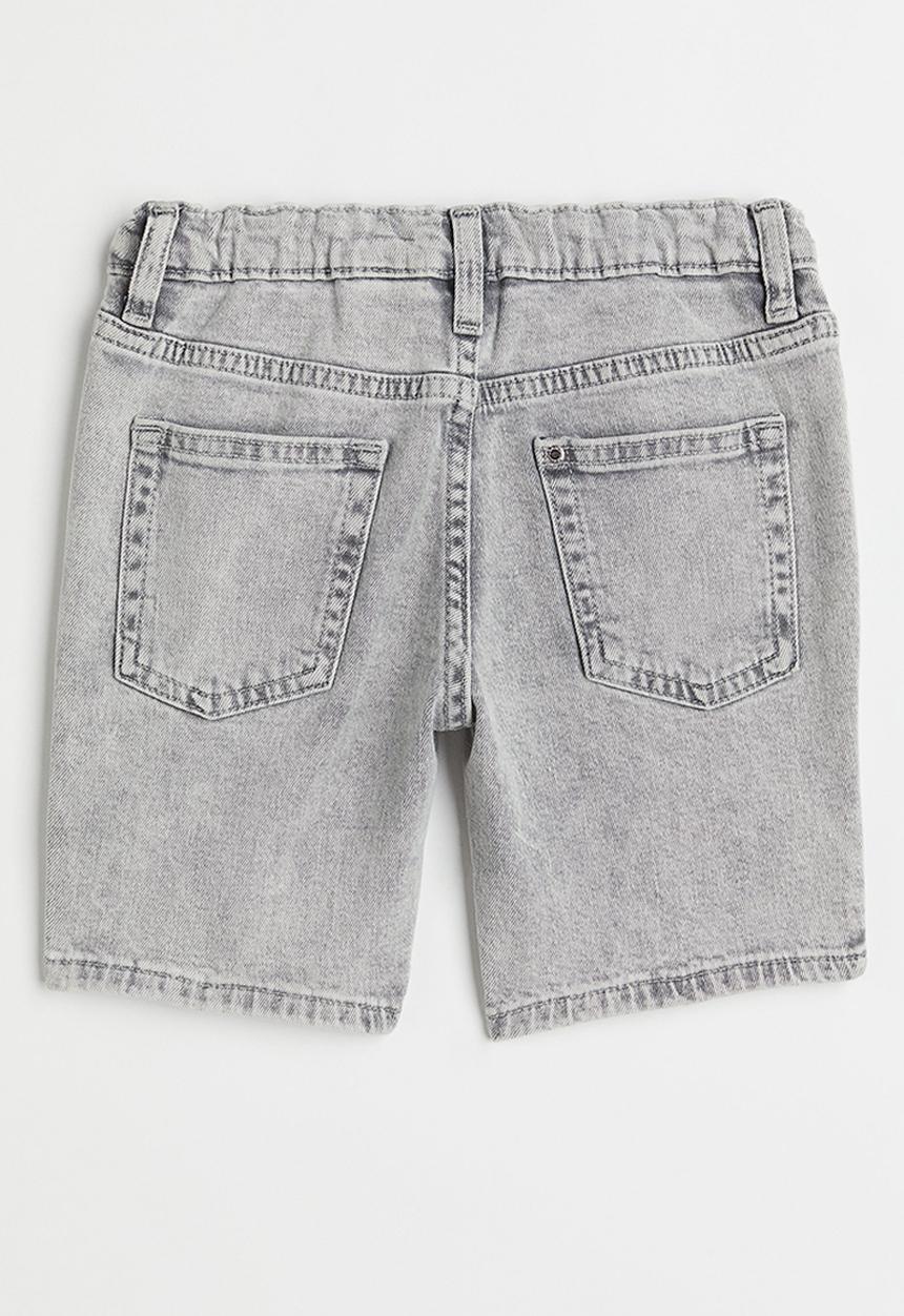 H&M - Comfort stretch loose fit denim shorts - pale denim grey 