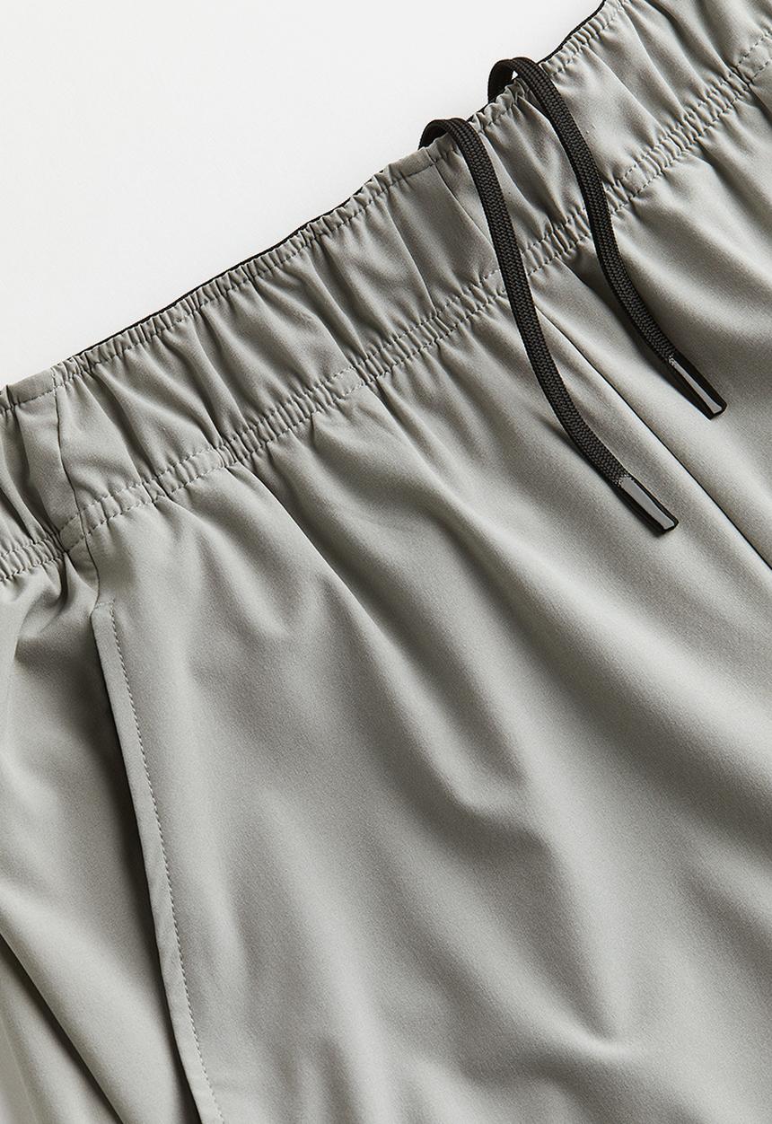 H&M - Drymove™ sports shorts - grey & light green