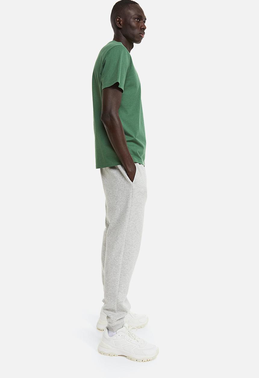 H&M - Regular fit round-neck T-shirt - green