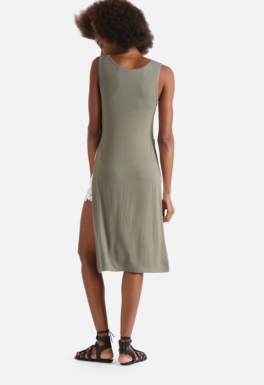 Influence. - Sleeveless Side Split Top