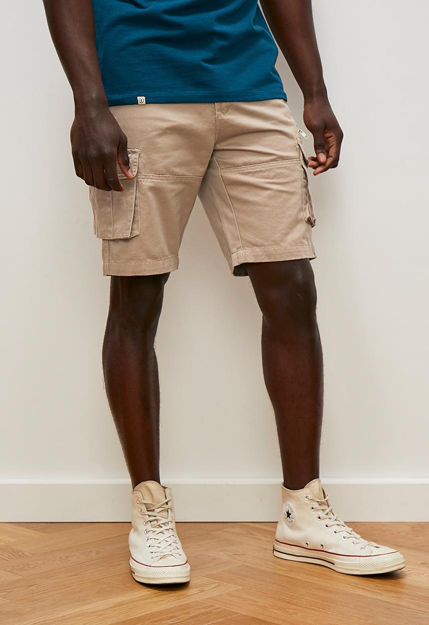 Lark & Crosse - Gareth washed utility cargo shorts - stone