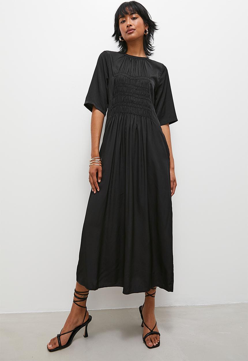 Superbalist - Shirring short sleeve dress - black