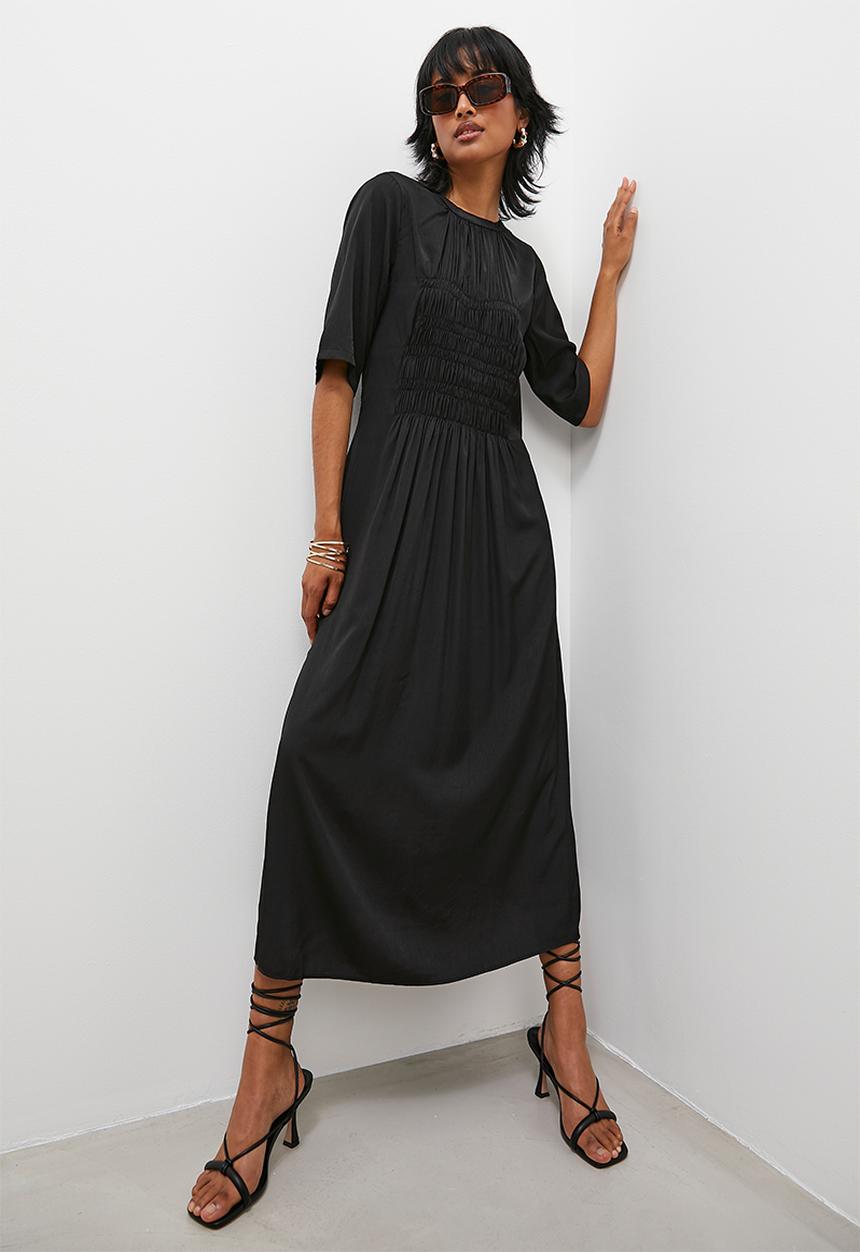 Superbalist - Shirring short sleeve dress - black