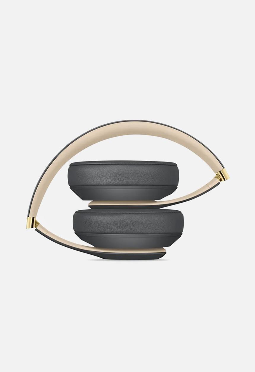 Beats By Dre - Beats by Dr Dre' - studio 3 wireless headphone - shadow gray