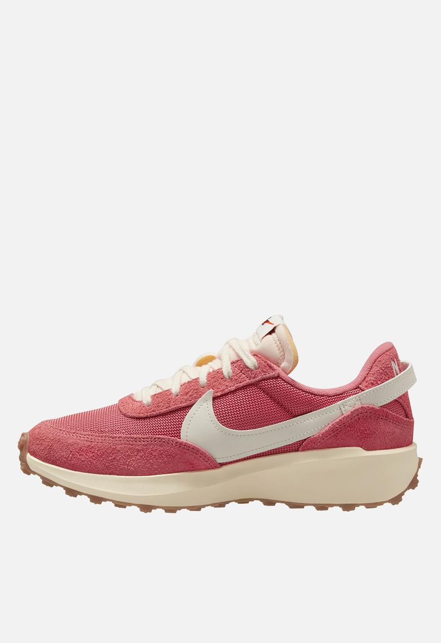 Nike - Waffle Debut