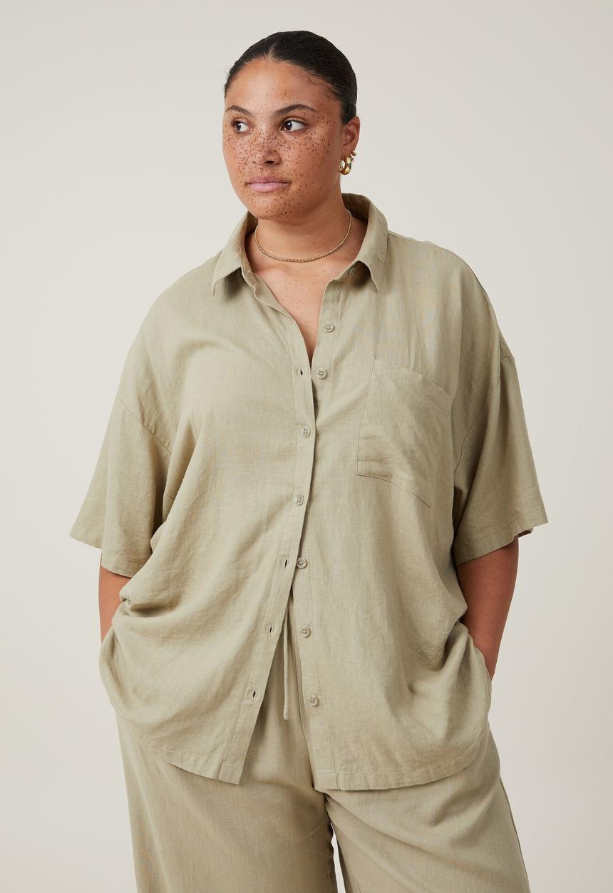 Cotton On - Plus haven short sleeve shirt - desert sage