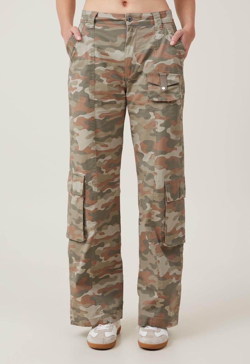 Cotton On - Hayden cargo pant - rory camo portabella
