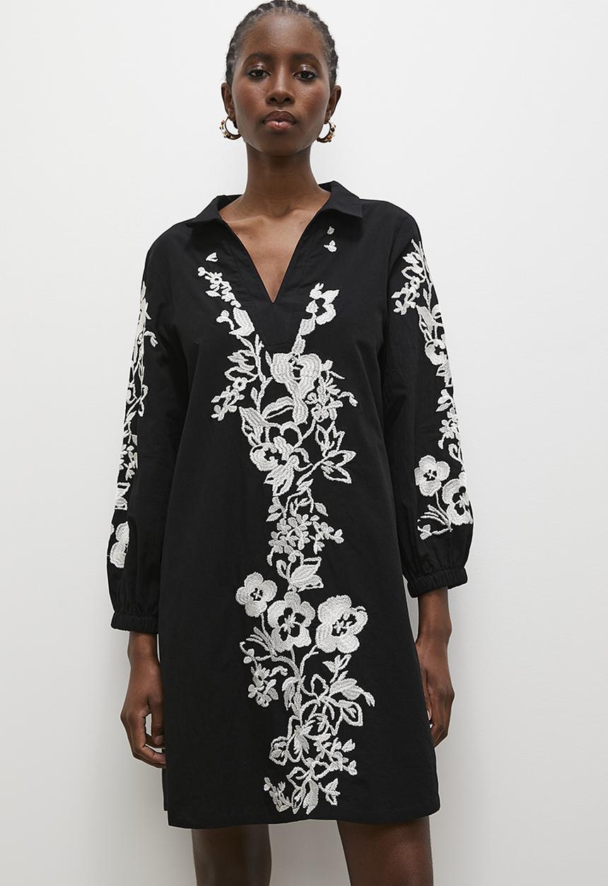 Superbalist - Embroidery detail mini dress - black