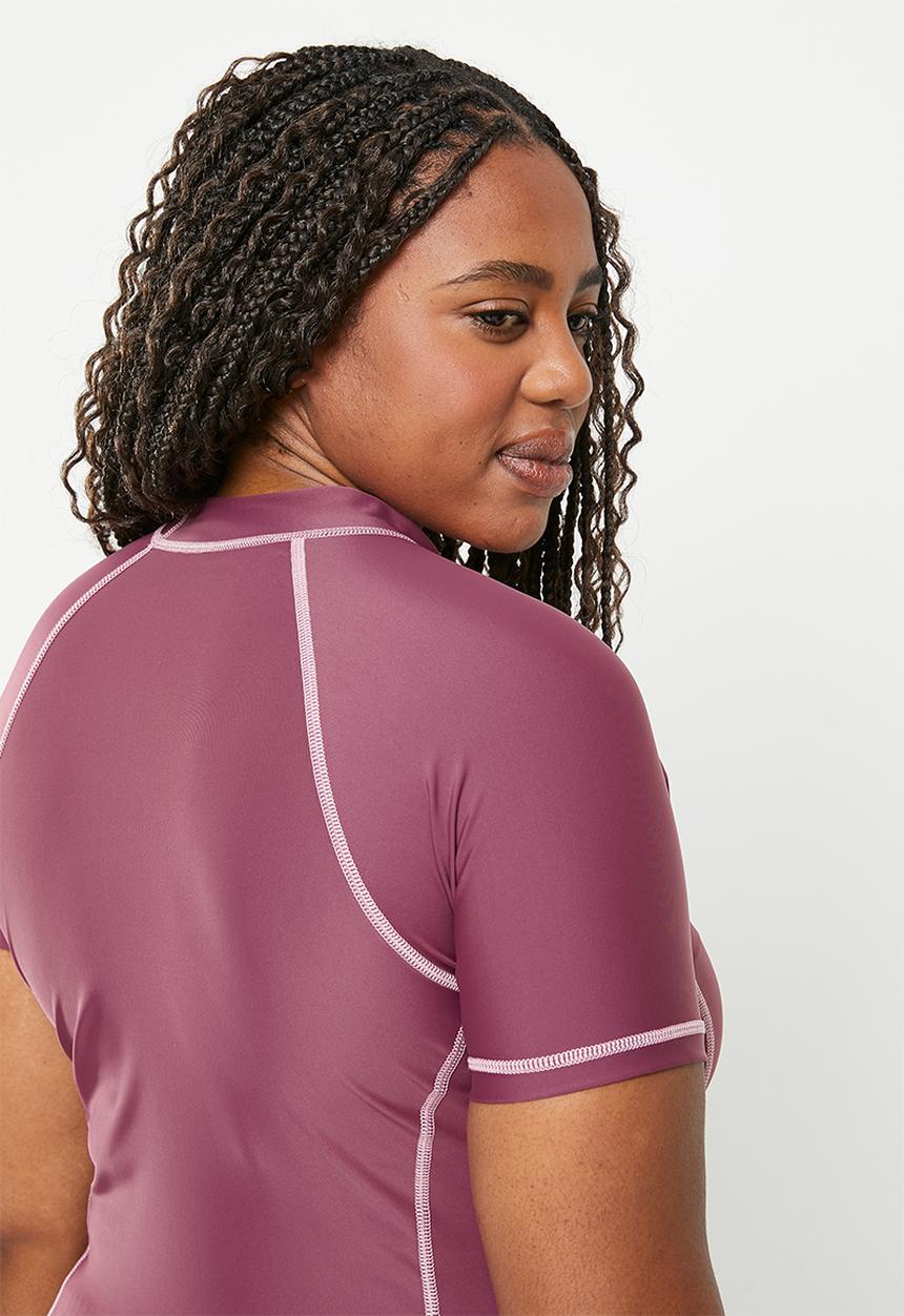 Lizzy - Plus coulter cap sleeve rashie - hawthorn rose