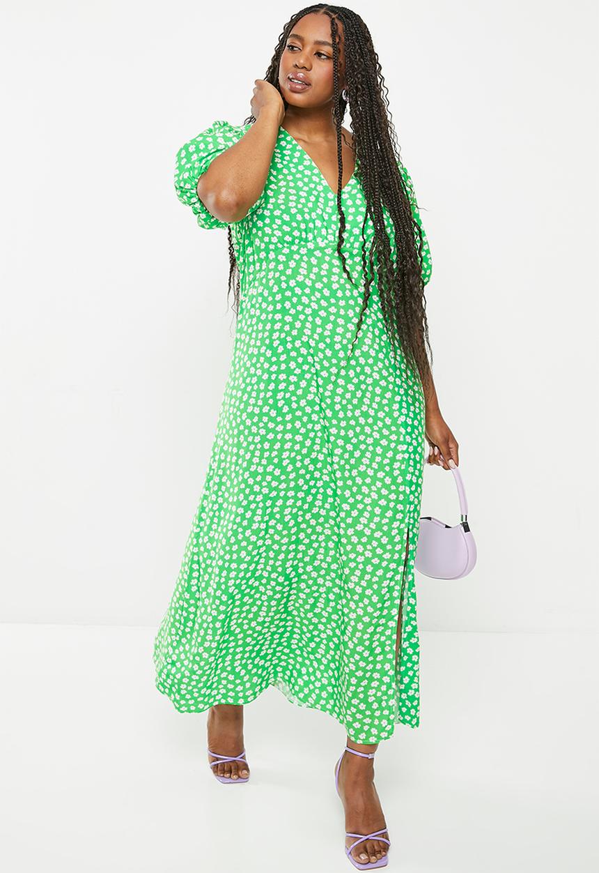 Me&B - Plus empire v neck dress - green ditsy