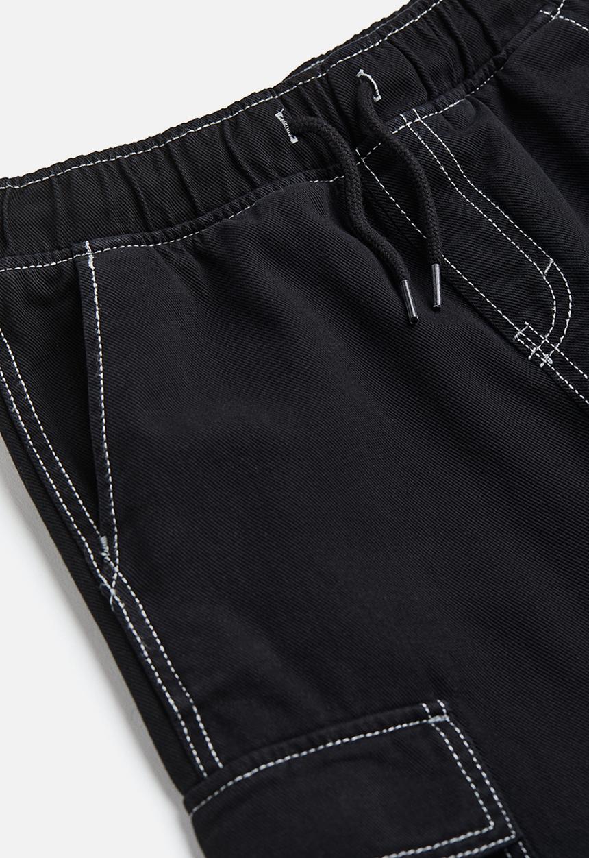 H&M - Loose fit cargo joggers - black