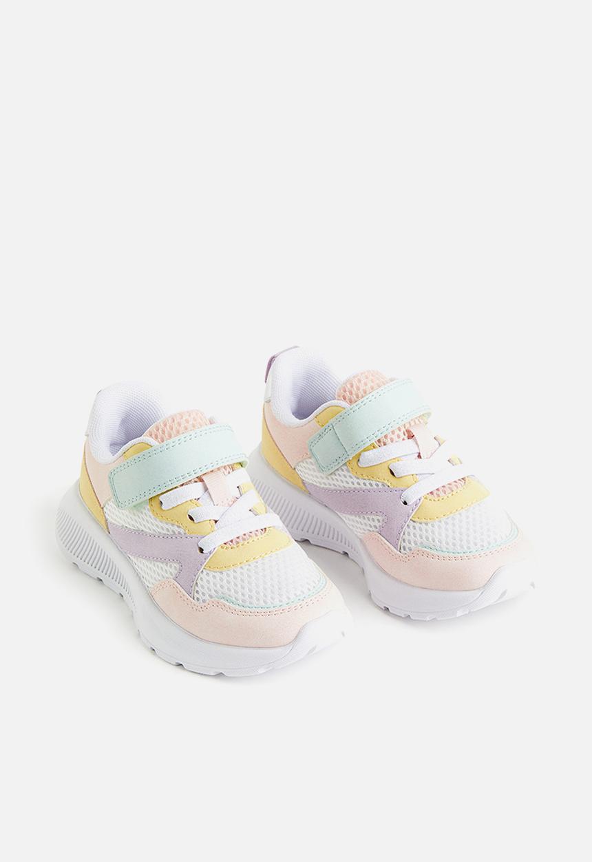 H&M - Lightweight-sole trainers - light pink block-coloured