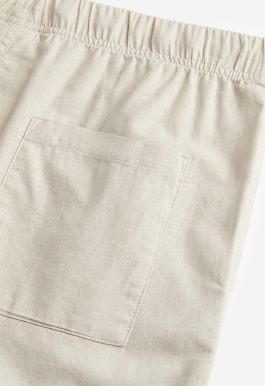 H&M - Relaxed fit linen-blend shorts - beige