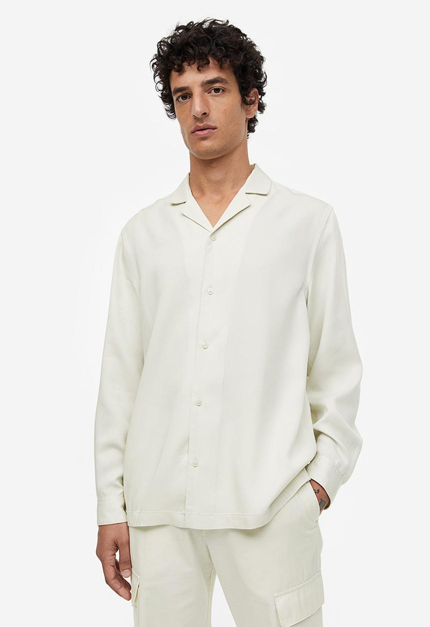 H&M - Regular fit long-sleeved lyocell resort shirt - light greige