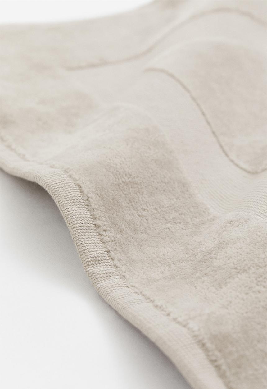 H&M - Velour bath mat - light beige 