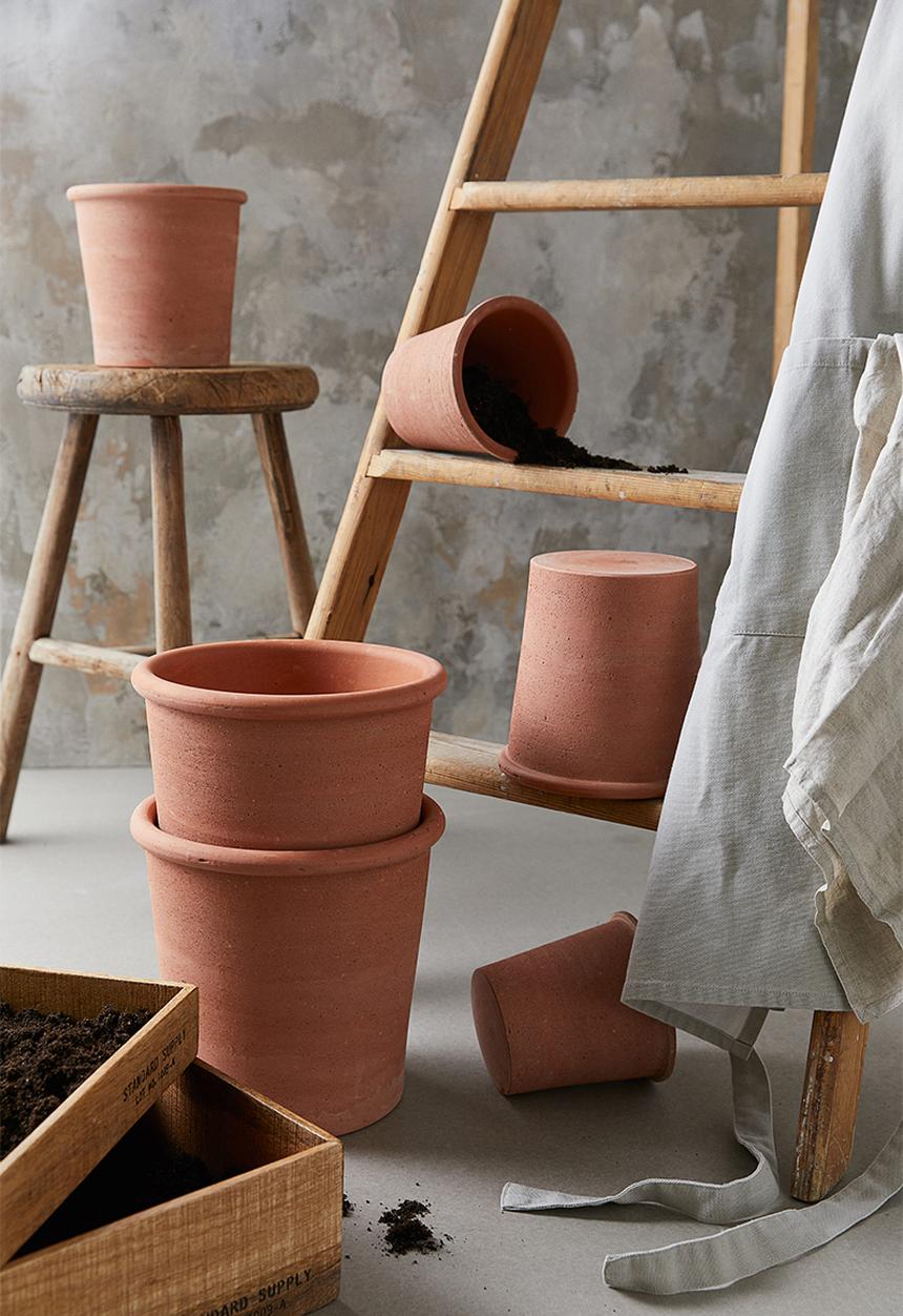 H&M - Large terracotta plant pot - terracotta 