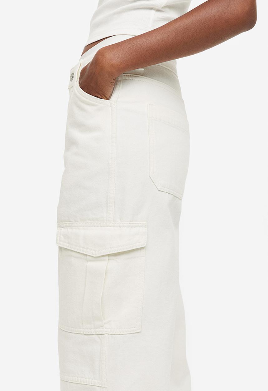 H&M - 90s Baggy high cargo jeans - white