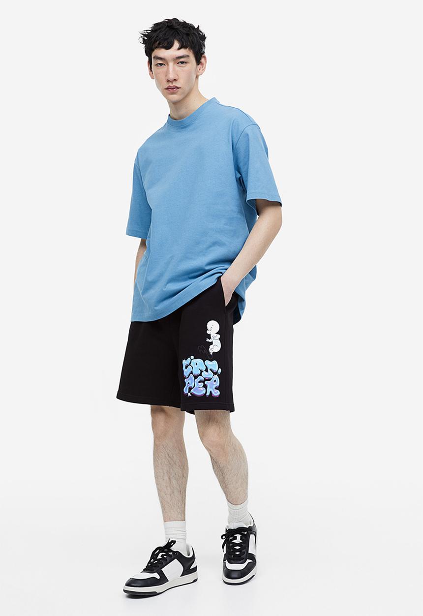 H&M - Relaxed fit printed sweatshorts - black,multi