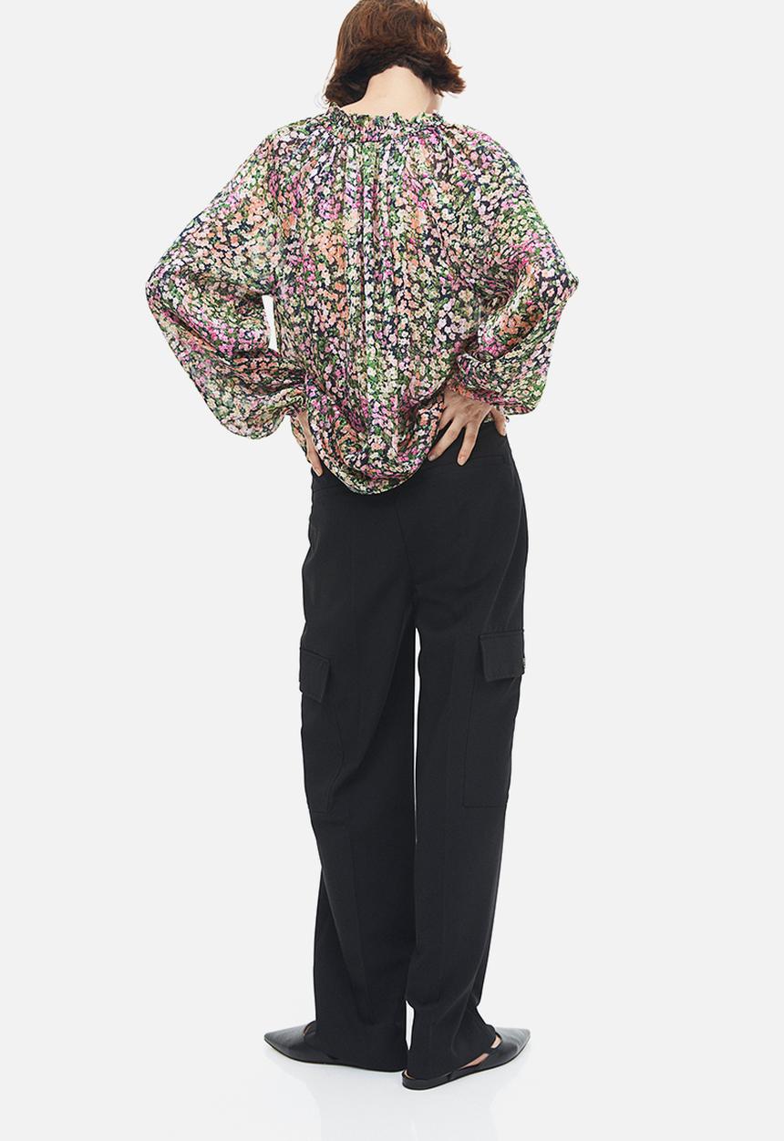 H&M - Frill-trimmed crêpe blouse - black/floral